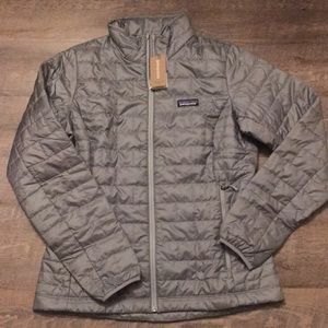NWT Patagonia Nano Puff Jacket in Silver/Grey!